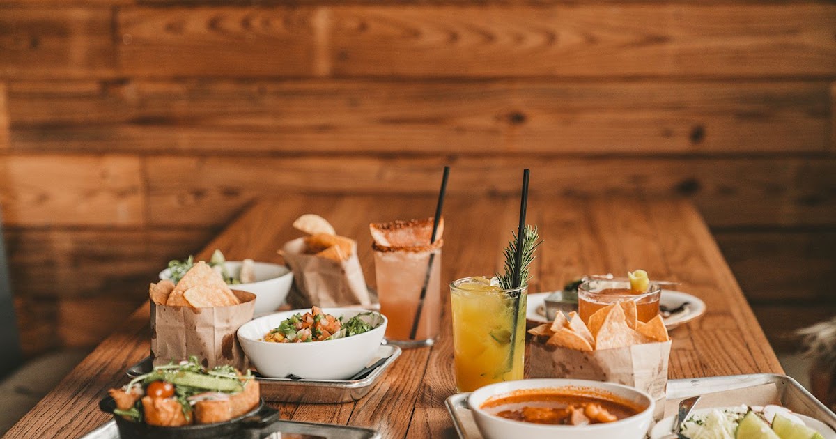 Mexican Food Nearby Open - Mexican Restaurants Near Me - PlacesNearMeNow / La parrilla provides