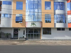 Hotel Royal kerkus