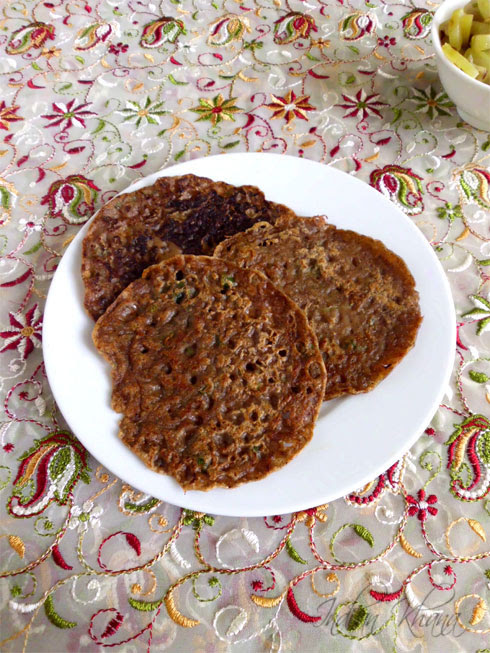 Singhara-atta-cheela-navratri-recipe