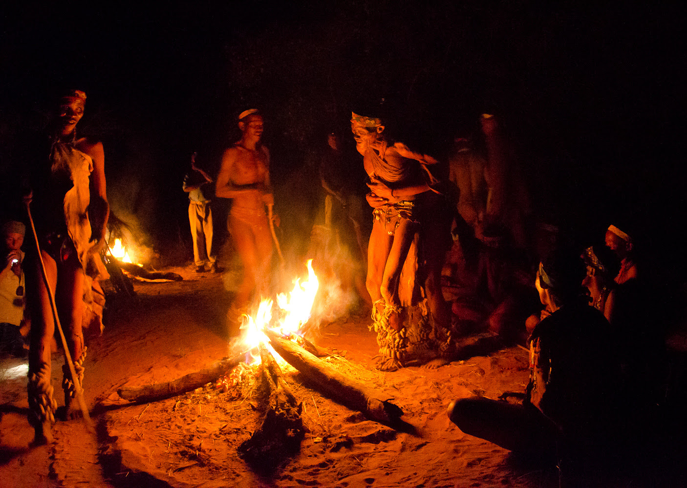 San Bushmen People: The World Most Ancient People In Africa