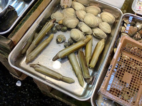 Tsukiji Ichiba: Razor Clams & Clams