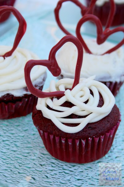 Red-Velvet-Explosion-Cupcakes-Completed-400x600