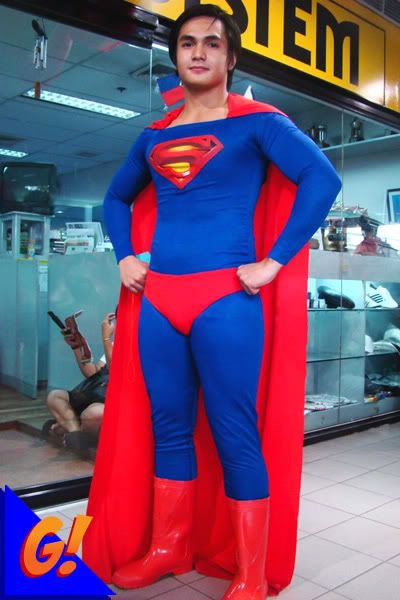 In fairness, that's one of the better looking Supermen out there. Superman cosplay Toycon 2009