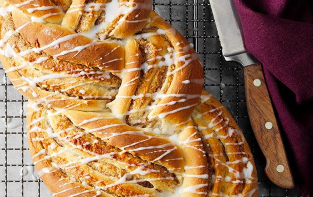 German Christmas Eve Dinner / Traditional German Christmas Eve Dinner | XmasPin / How about one