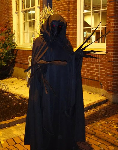 2012 Halloween Salem Creep Lit