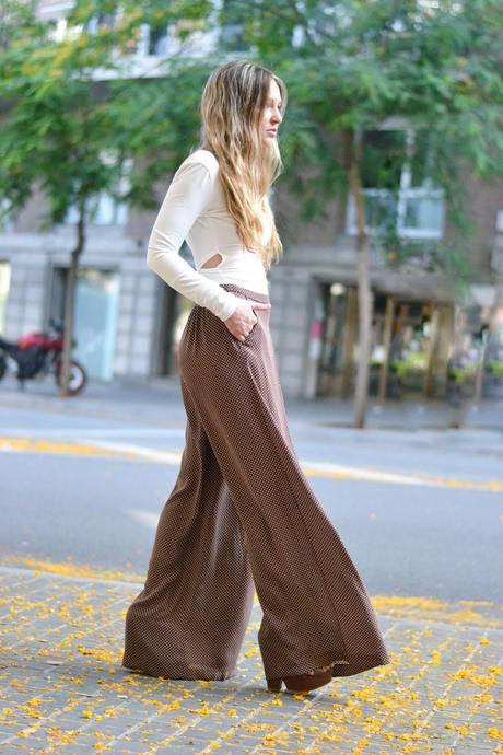 DOTTED IN BROWN DOTTED IN BROWN