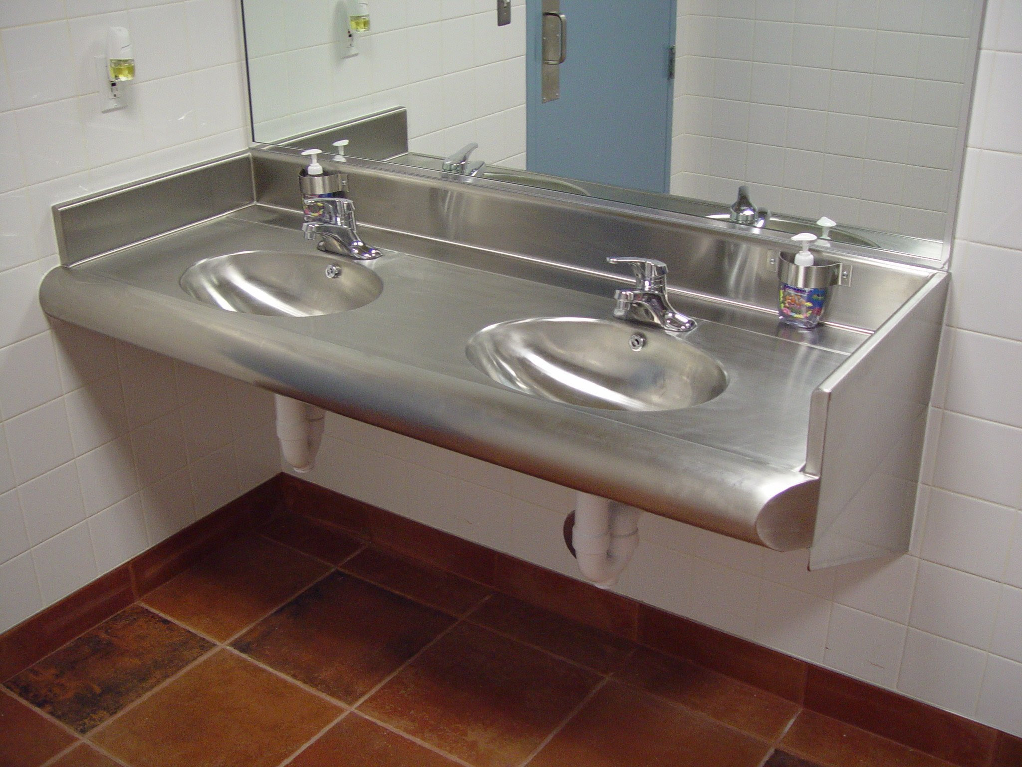 5 undermount bathroom sink