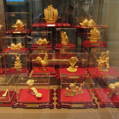 Gold for sale, Macao