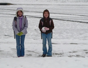 girls in snow 2
