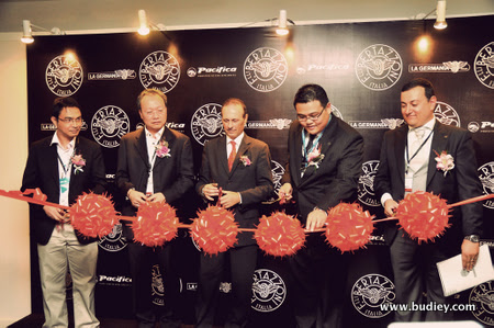 Saifuddin Ahmad,Vincent Lim,Dr Andrea Ambra,John Cho.Graziano Soliani