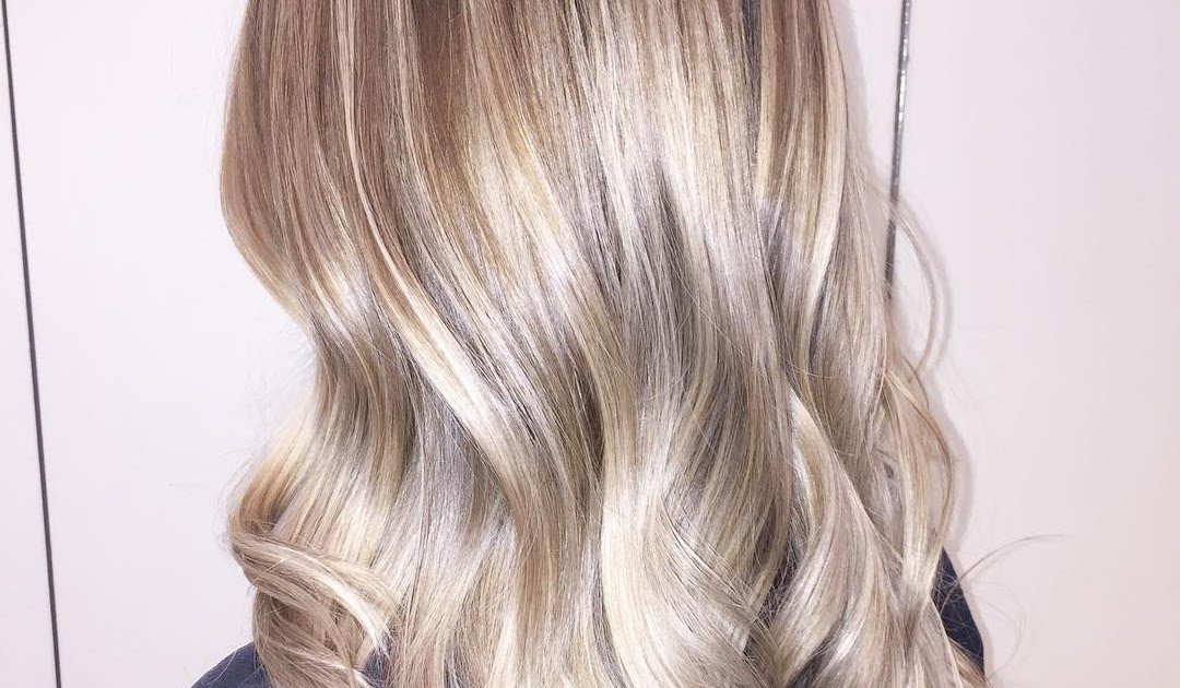 1. Shiny Blonde Hair with Highlights - wide 9
