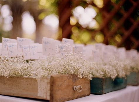 DIY Baby's Breath, Burlap & Lace Wedding Ideas DIY Baby's Breath, Burlap & Lace Wedding Ideas