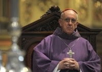 Papa Francisco I: argentino Jorge Bergoglio já se ajoelhou para receber oração de Pastor e tenta aproximar as igrejas católica e evangélica