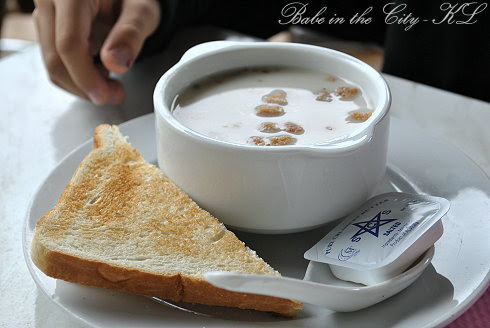 Boh Plantation, Sg Palas - mushroom soup (RM5)