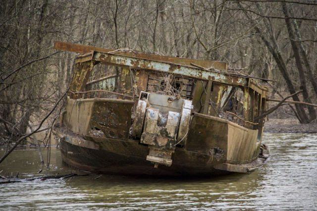 Kayakers Uncover a Ghost Ship on the Ohio River