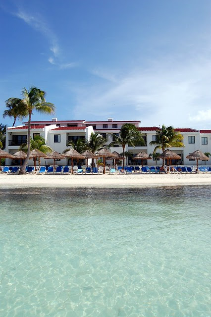 cancun_resort_from_ocean