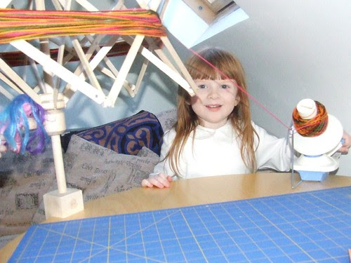 Aine winding wool!