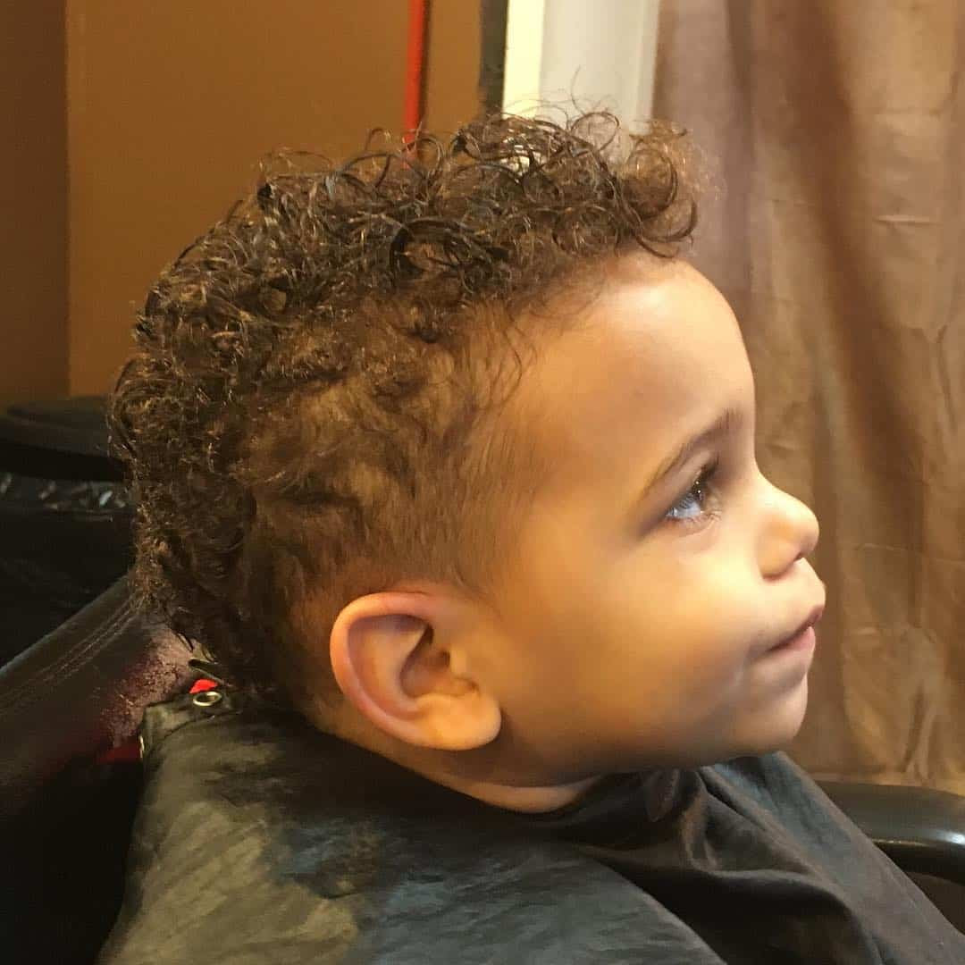 Featured image of post Mixed Toddler Hairstyles For Boys With Curly Hair Whether you like your curly hair grow long medium or short these epic curly hairstyles are for you