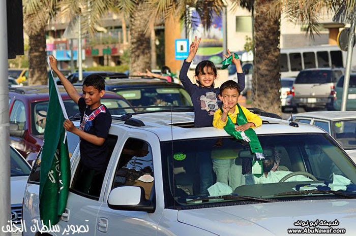 تغطية : مسيرات الفرح في العاصمة تغطية : مسيرات الفرح في العاصمة