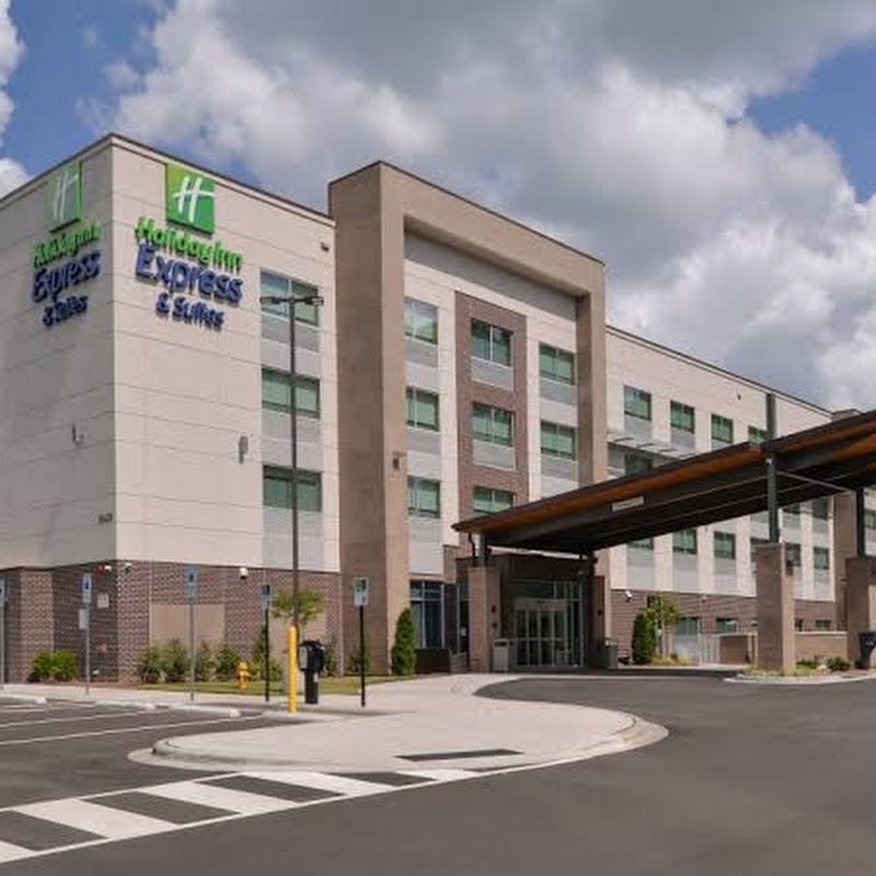 Holiday Inn Express & Suites Charlotte - Ballantyne, an IHG Hotel