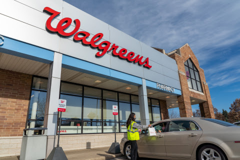 walgreens curbside pickup reinvents largest loyalty wellbeing centered program health wire business customers nation benefits offer many