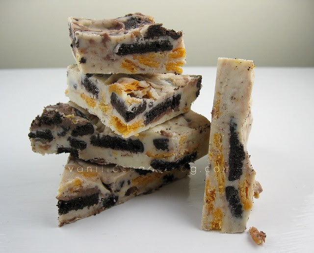 white chocolate bark w Oreo's & Cheez Its