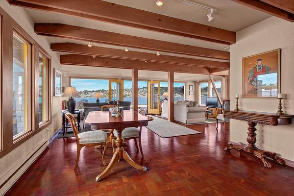 HBdining room