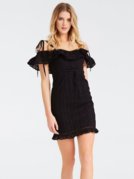 Robe Detail Volant