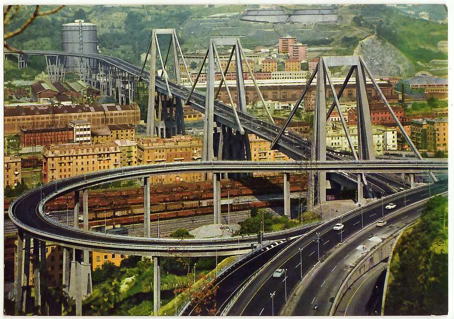 Viaducto de Polcevera sobre Génova, Foto de ebay.es Viaducto de Polcevera sobre Génova, Foto de ebay.es