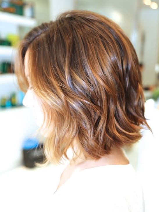 21 Stunning Wavy Bob Hairstyles Popular Haircuts Haircuts