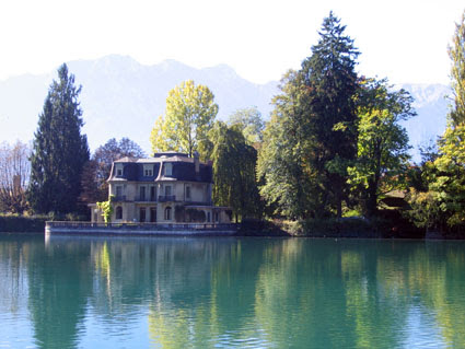 lakehouse.jpg
