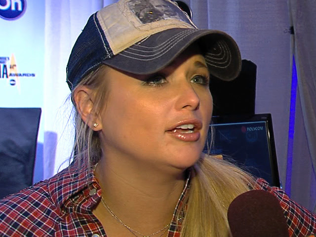 Watch Miranda Lambert videos miranda lambert cma awards 2010. Watch Miranda Lambert videos