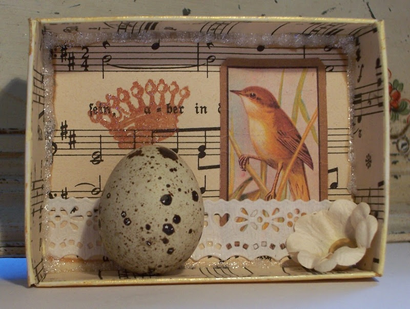 Small Egg Shadow Box
