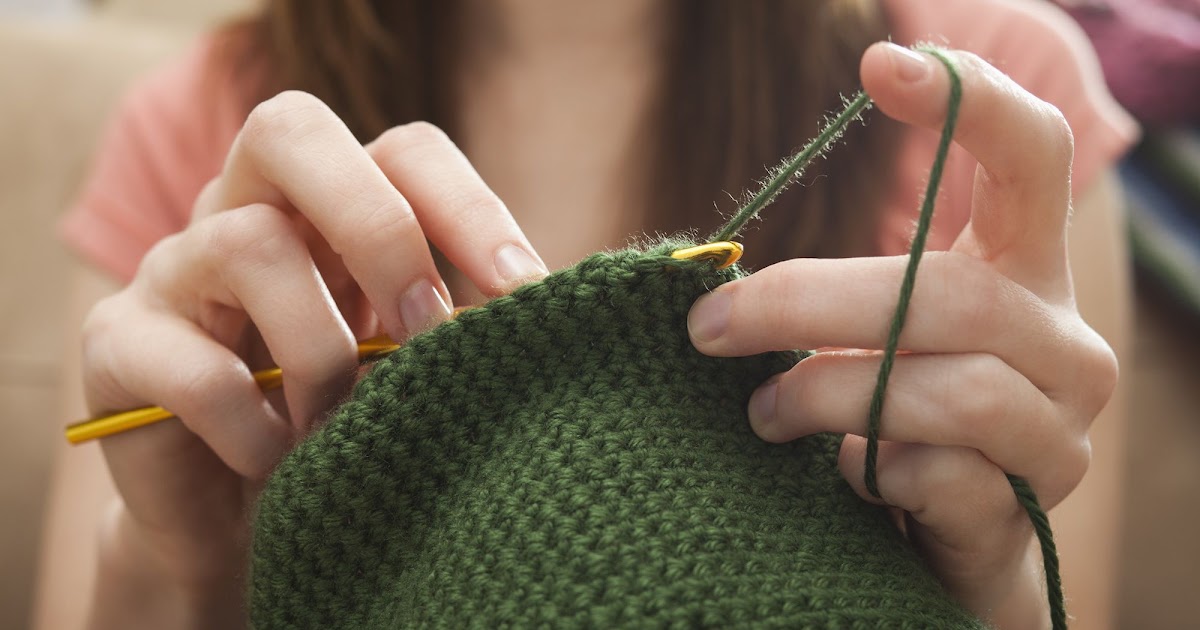 How To Decrease A Knit Hat On Circular Needles / Knitting 101 Hats