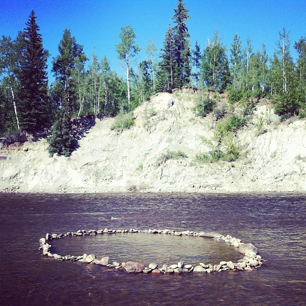 The rock circle I helped @the_naughty_pug and @jessicat818 and her kids make. Girl power! We were quite proud of ourselves. #pembinariver #alberta #canada #circle #rocks #river