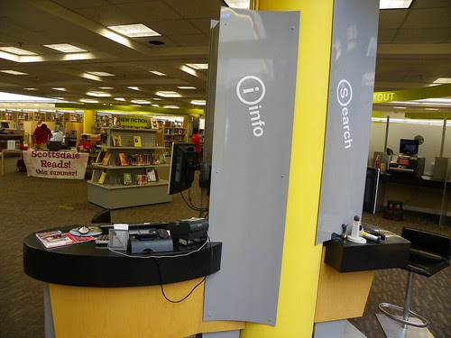 Information desk - Mustang Library, Arizona