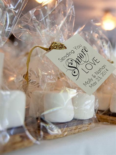 17 Edible Wedding Favors Your Guests Will Love 17 Edible Wedding Favors Your Guests Will Love