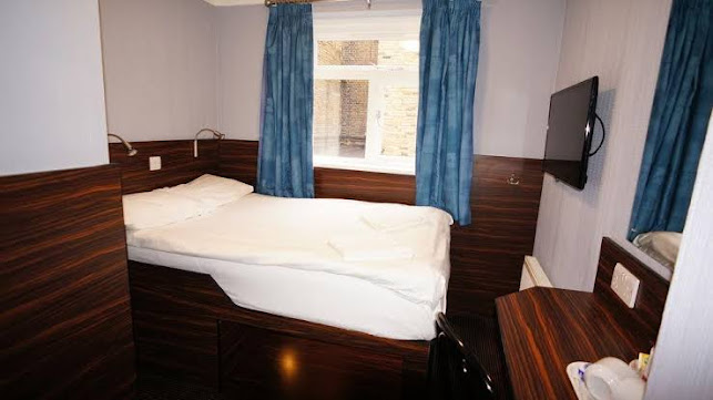 crestfieldhotel.co.uk