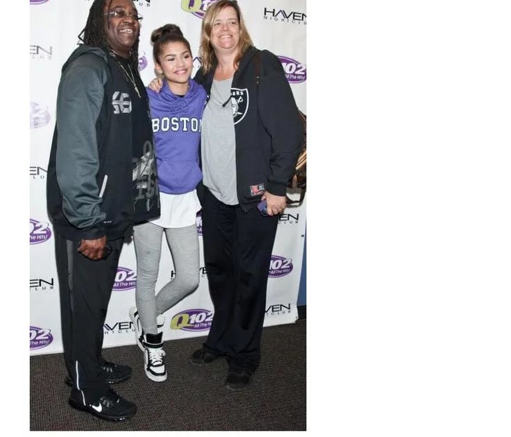 Zendaya's Parents Photos Everything We Know About Zendaya S Parents