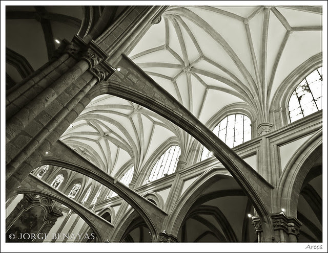 Arcos