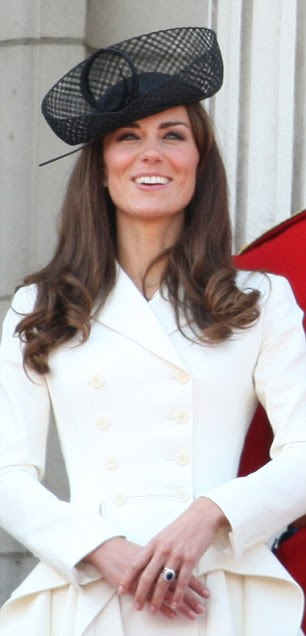 http://i.dailymail.co.uk/i/pix/2011/09/16/article-2038029-0DE8ED3D00000578-6_306x636.jpg