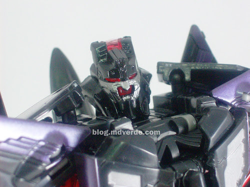 Transformers Skywarp RotF Voyager - modo robot