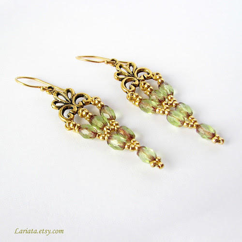 beadwoven victorian earrings