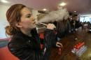 Users bemoan e-cigarette laws in NYC, Chicago