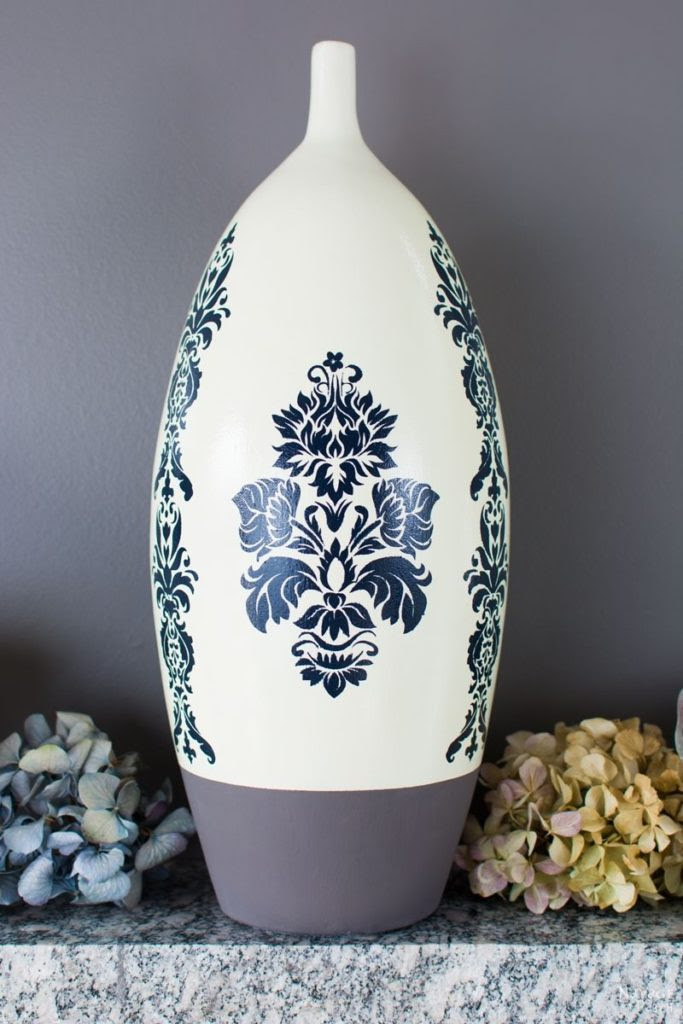 http://www.thenavagepatch.com/ceramic-vase-makeover/