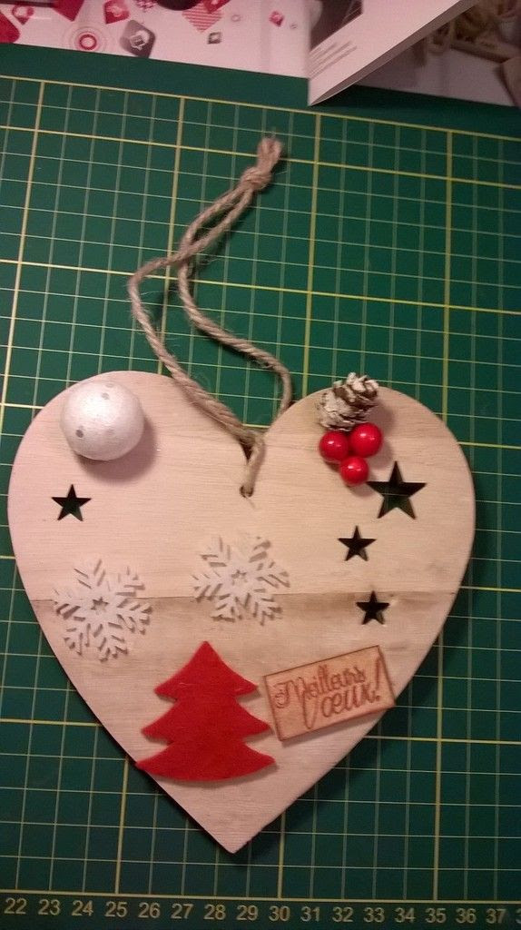 Deco Noel Coeur En Bois Get Images