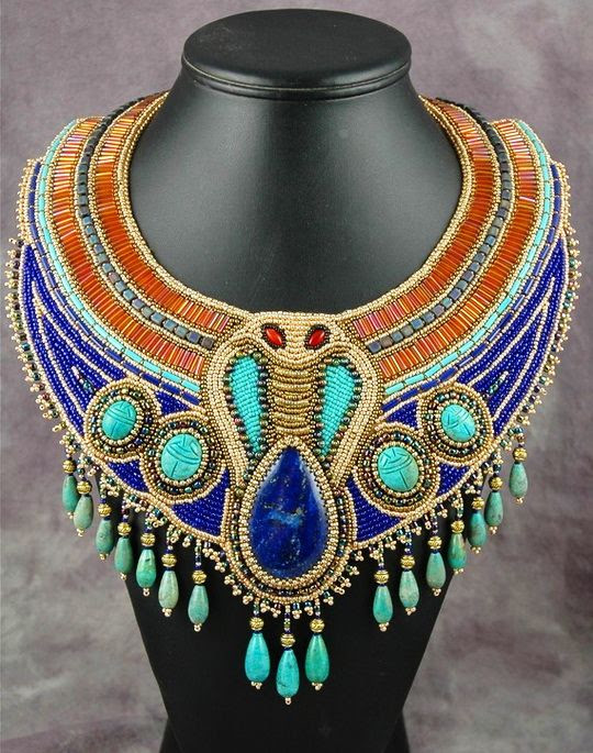 http://www.pinterest.com/pin/58828338856750192/ Bead Art by Sue