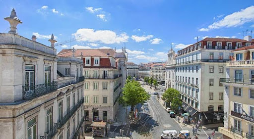 Lisbon Best Apartments, Chiado Square