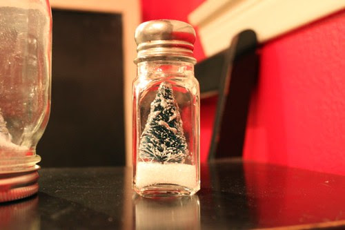 christmas tree shaker