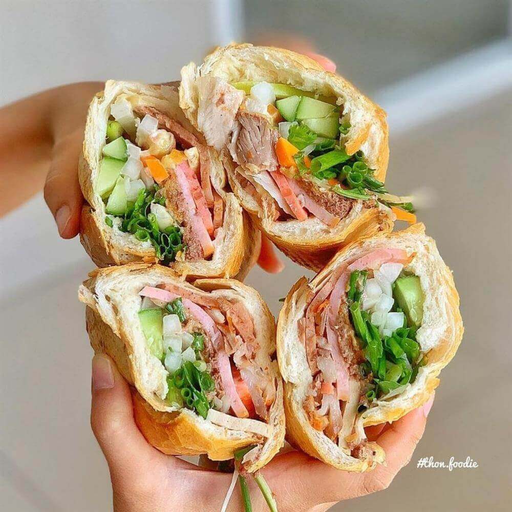 You can find Banh mi anywhere in Ho Chi Minh City. Photo by IG thon.foodie